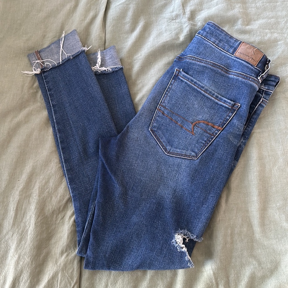 Distressed Hi Rise Jegging - Picture 2 of 8
